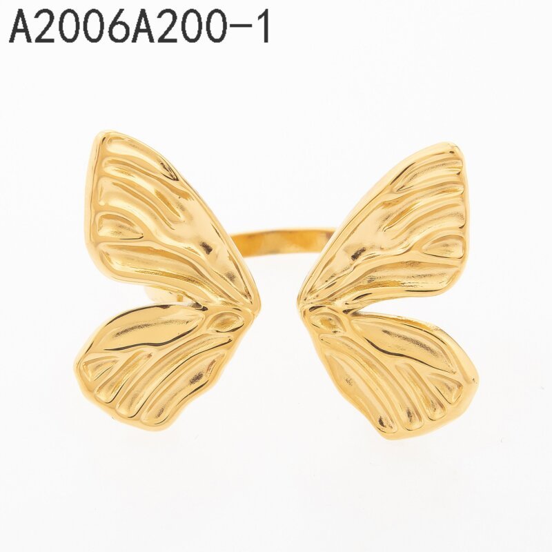 Anillo Alas de Mariposa Dorado