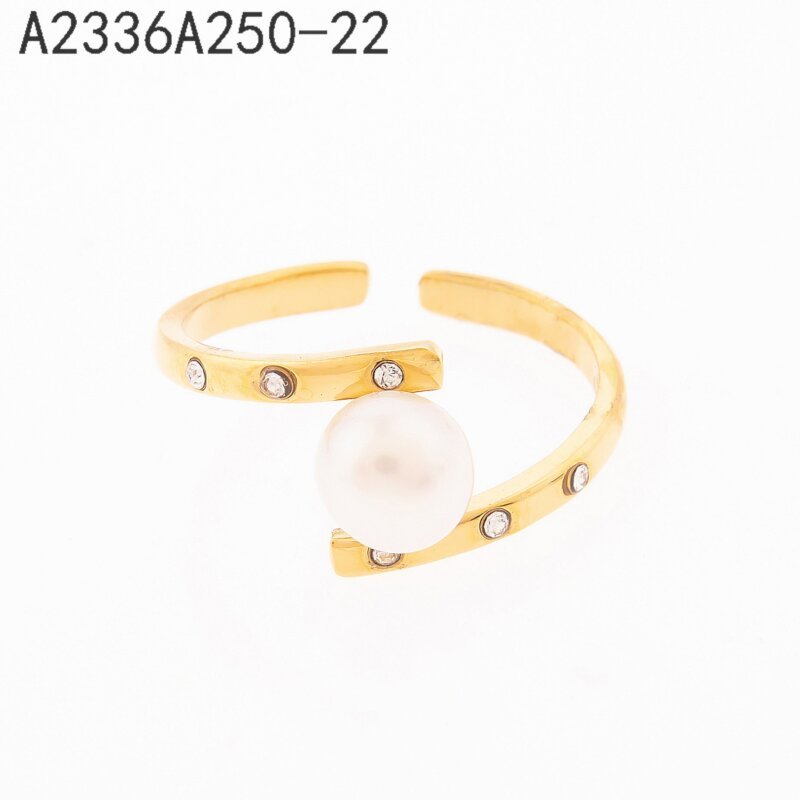 Anillo Torcido con Perla Dorado