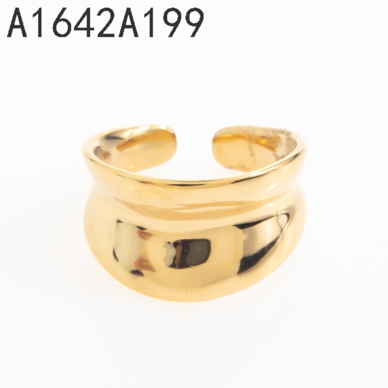 Anillo Ancho Domo Dorado