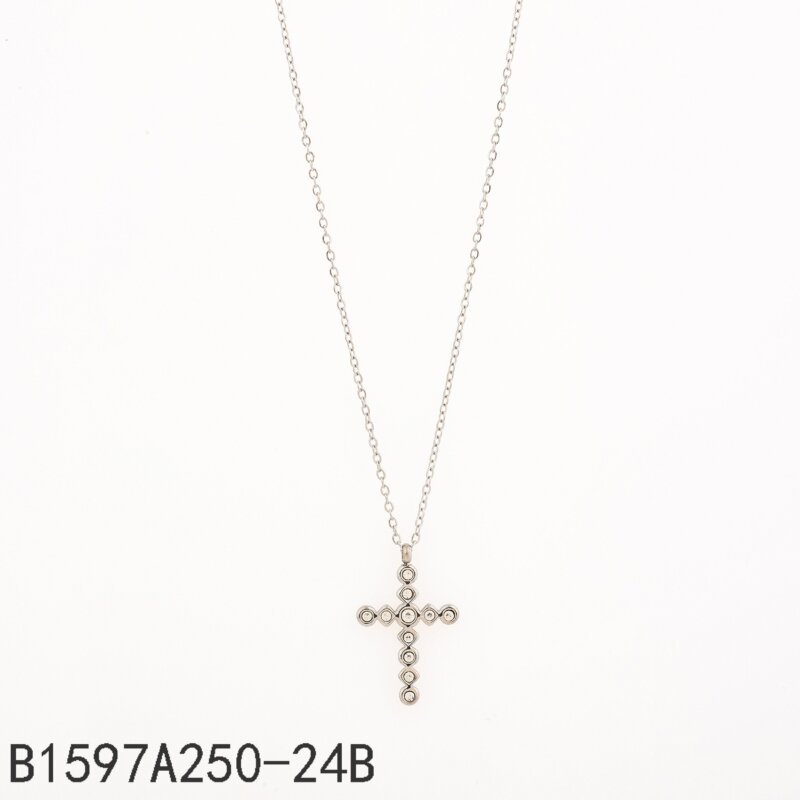 Collar Crystal Cross