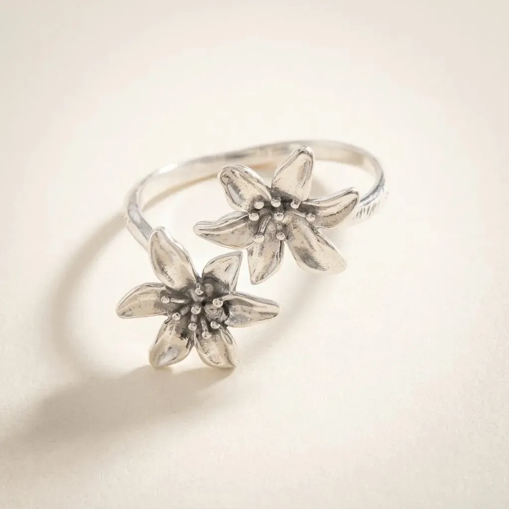 Anillo Flor con Zirconias Plata